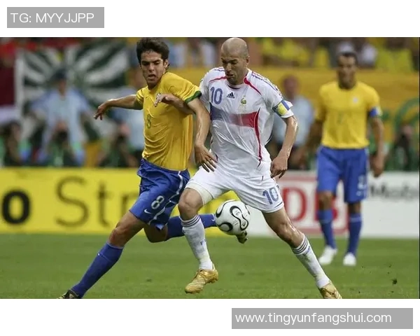 退役足球球星实力分析 从巅峰到退役的全面评估